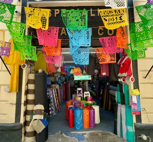 Fachada especialidad en plásticos